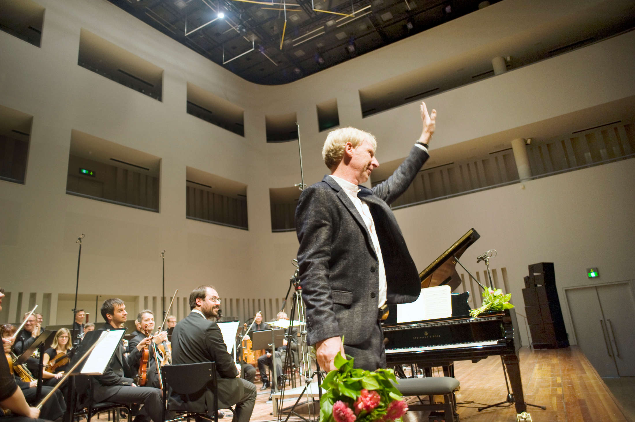 Jo Sporck: concertzaal slotconcert tilburg op vleugels